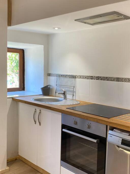 Spacious 1 Bed Home With Shared Pool Champagnac-la-Riviere Luaran gambar